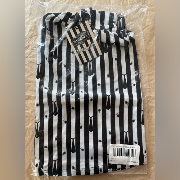 Beetlejuice Overall Skirt S New with Tag - Picture 2 of 7
